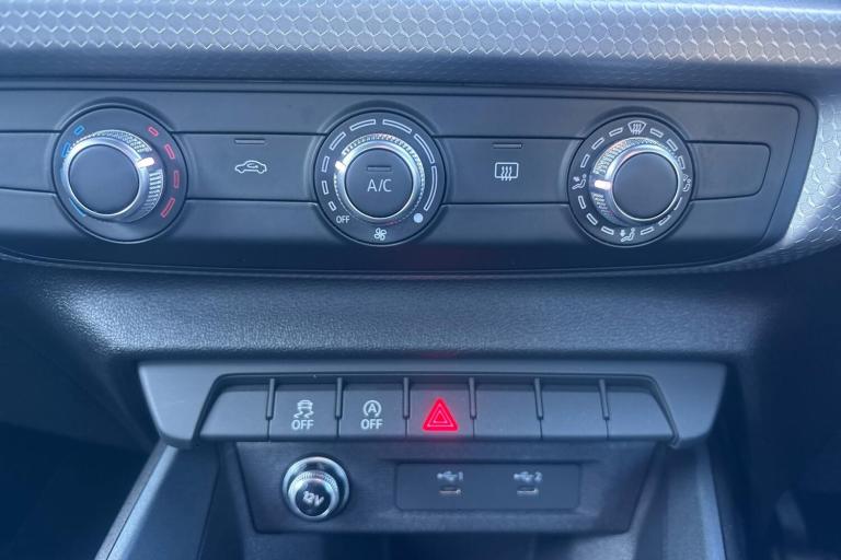  Audi A1 Sportback 1.0 Tfsi 25 S Line Sportback 5dr Petrol Manual Euro 6 s/s 95