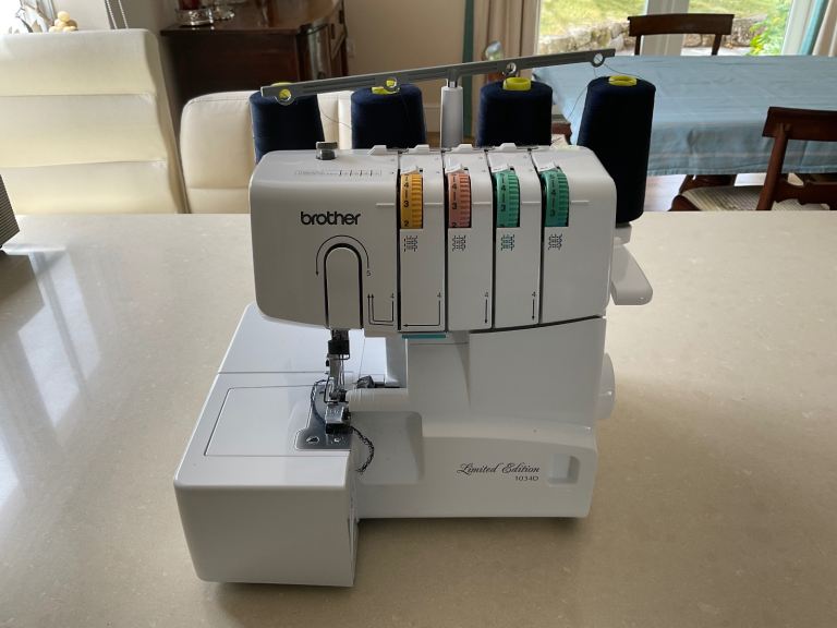 Brother 1034DAV overlock sewing machine