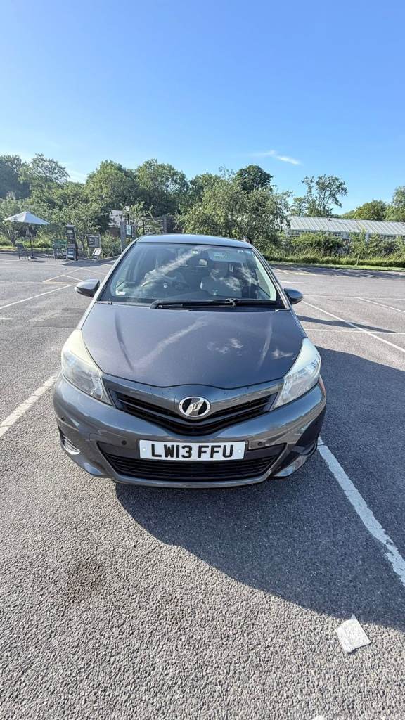 Toyota Vitz 2013, 