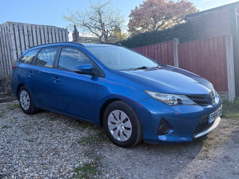 Toyota, AURIS, Estate, 2015, Manual, 1364 (cc), 5 doors