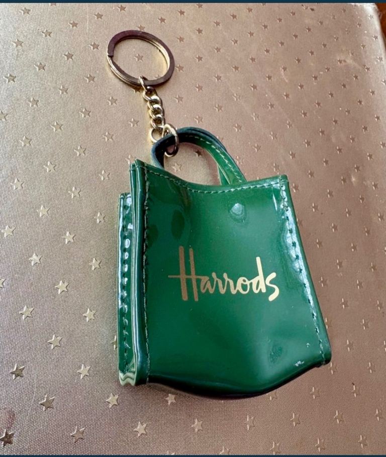 Harrods Shopping Bag Keyring – Green, Good Condition