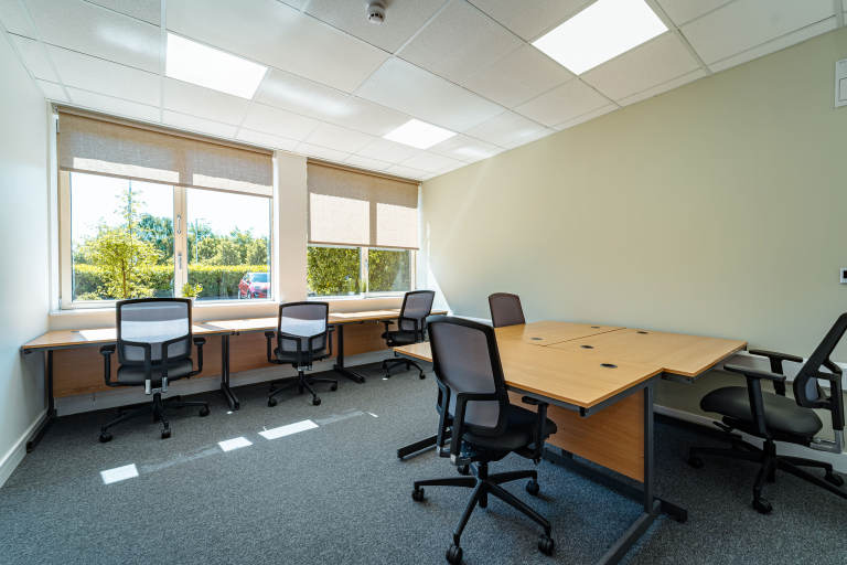 Kircaldy - KY26QJ \ Coworking Space with Flexible Desk Access