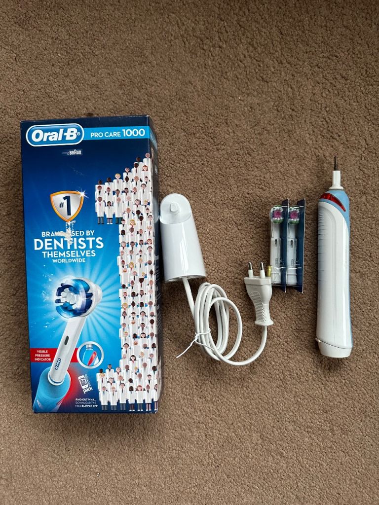 Used Oral B Procare 1000 electric toothbrush 