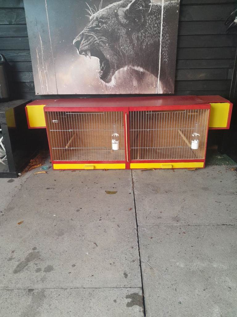 Bird cage/breeding box
