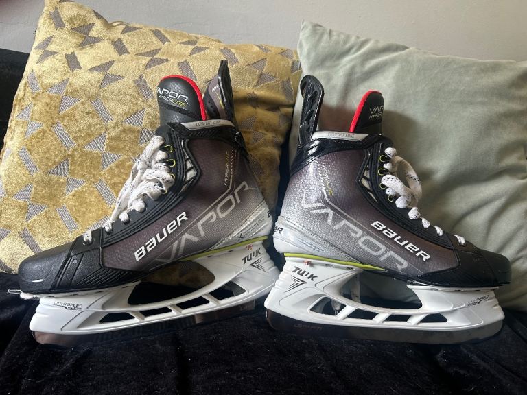Bauer Vapor Hyperlite 2 Ice Hockey Skates Men’s Size 10.5