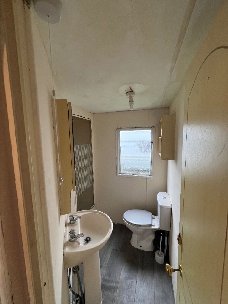 Static home/mobile home to rent 1/2 bedroom uxbridge