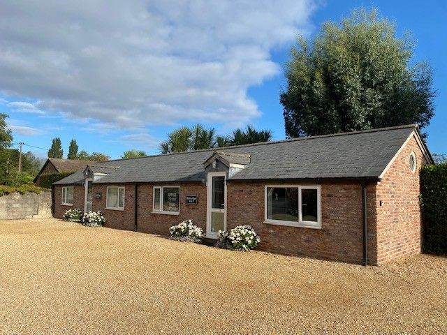Office available to rent close to Bournemouth Airport in lovely rural setting