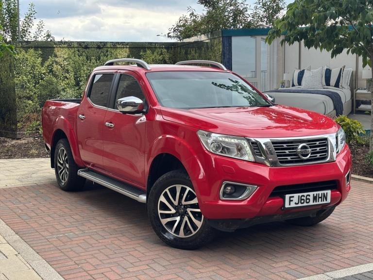 2016 Nissan Navara 2.3 dCi Tekna Auto 4WD Euro 6 4dr PICK UP Diesel Automatic