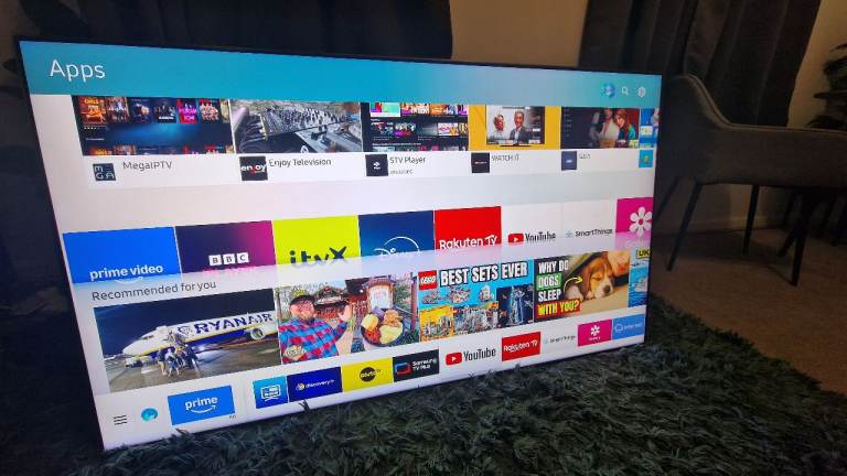 Samsung 65 inch Smart Tv