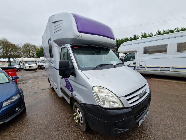 Iveco Daily Horsebox Horse box 2007 (HX57GNZ)