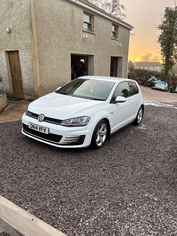 Volkswagen, GOLF, Hatchback, 2014, Manual, 1968 (cc), 3 doors