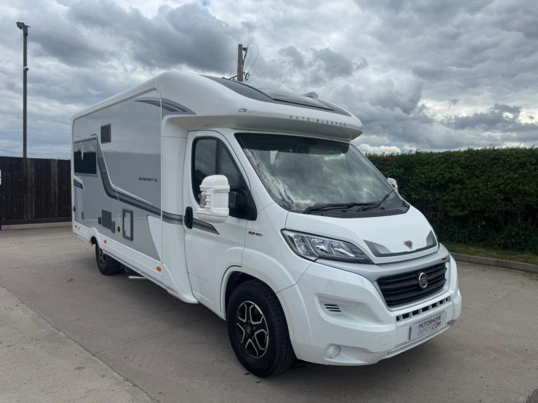 Autosleeper Broadway EL 2 Berth 2 Belts