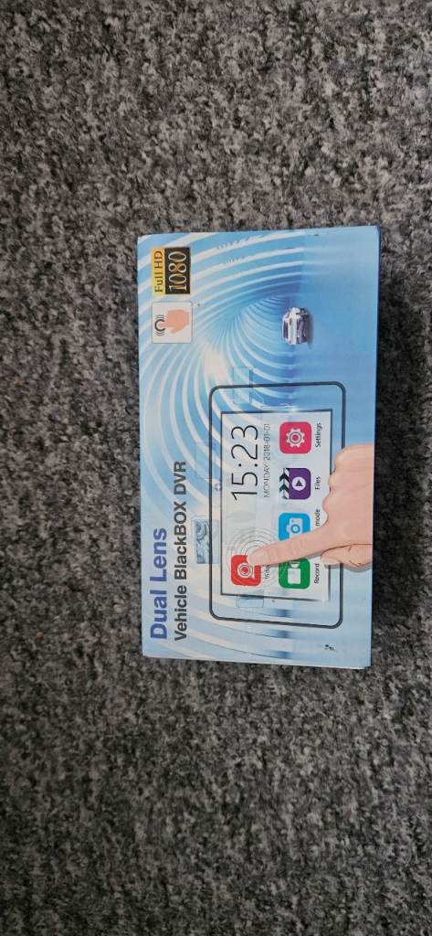 BRAND NEW (never used) 4" Front and Rear Dash Cam with Night Vision