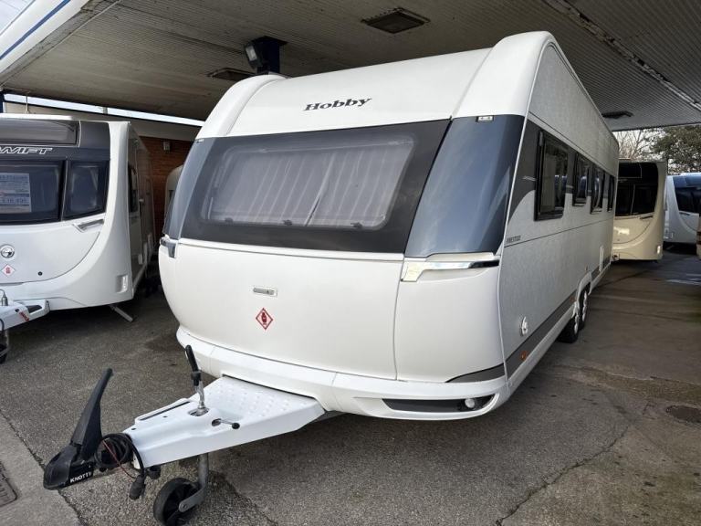 2022 HOBBY Prestige 720 kwfu 6 Berth fixed, bunkbeds, and double