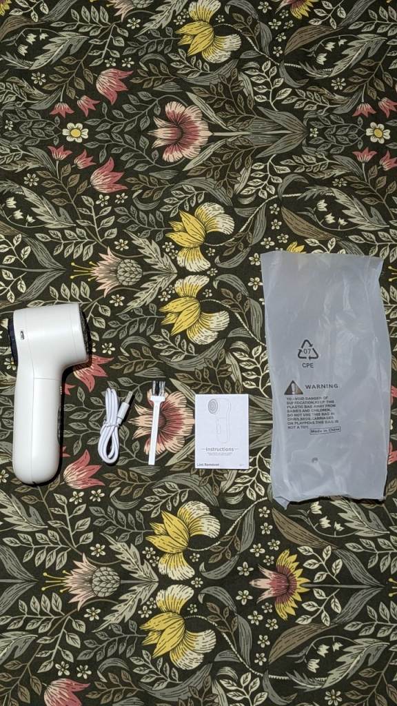 Electric Lint Remover with Brush, Portable Rechargeable Fabric Shaver, 3-Speed