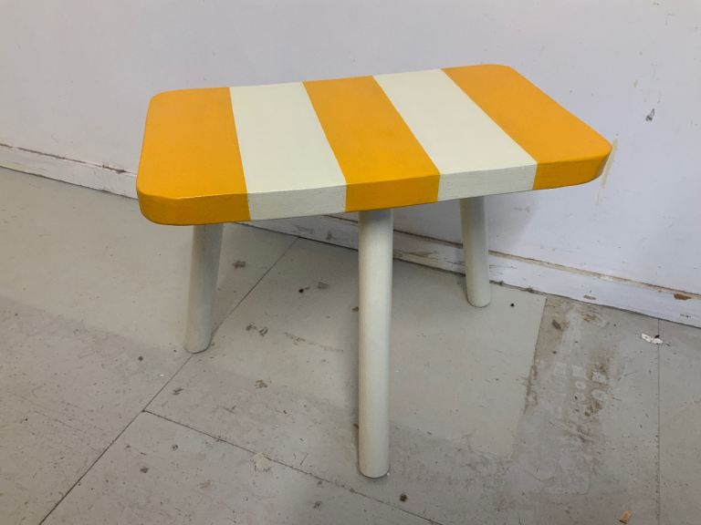 Stool/table