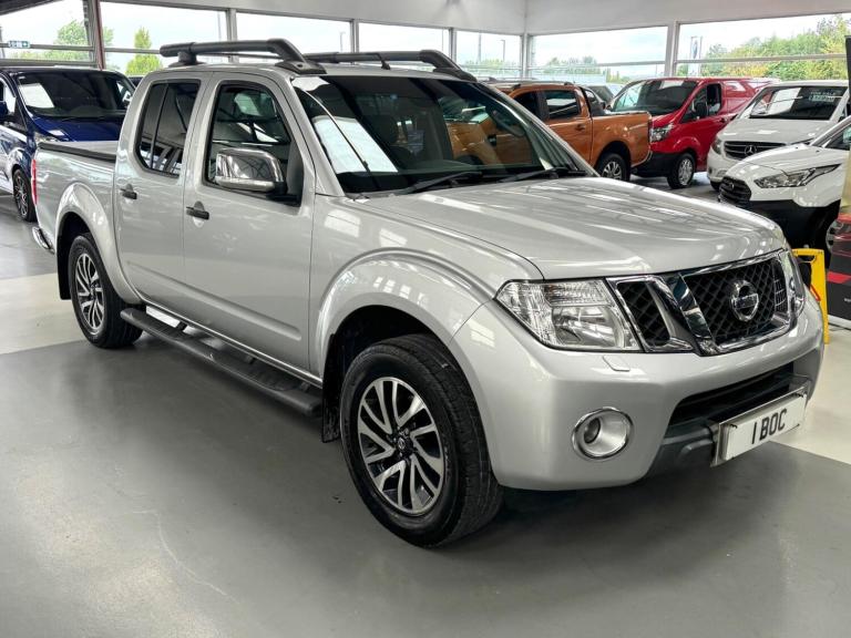 2014 Nissan Navara 2.5 dCi Tekna 4WD Euro 5 4dr PICK UP Diesel Manual
