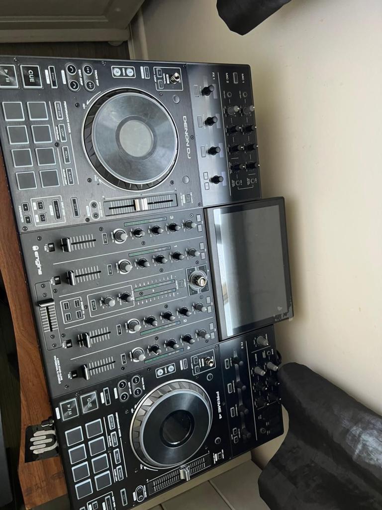 Denon DJ Prime 4 Standalone DJ System with Flight Case – Good Condition