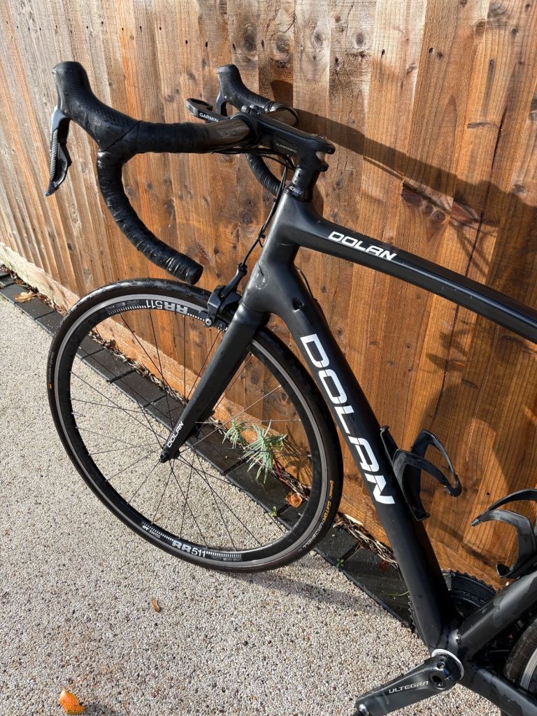 Dolan l'Étape Carbon Road Bike- MATT BLACK EDITION 