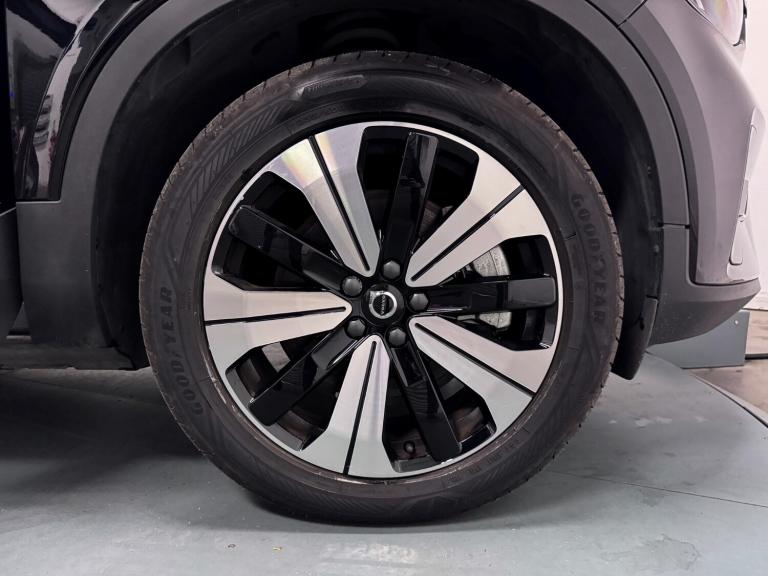 2023 Volvo XC40 Plus P8 AWD (408 hp) ESTATE Electric Automatic