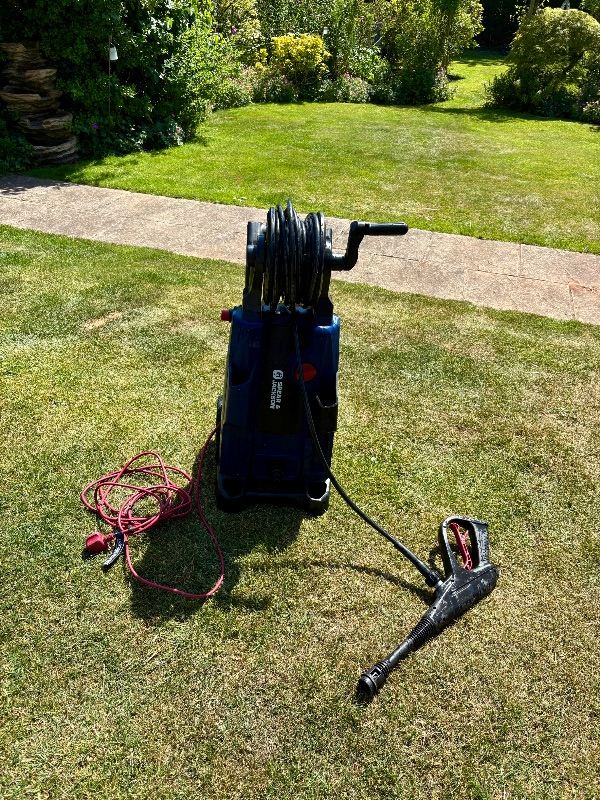 Spear and Jackson Pressure washer 