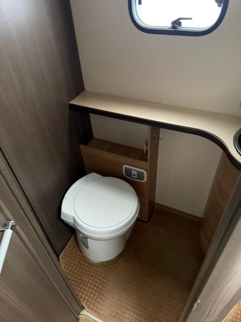 2012 - Rapido 891F - 2.3ltr - 35,000 Miles - 4 Berth / 4 Belts 