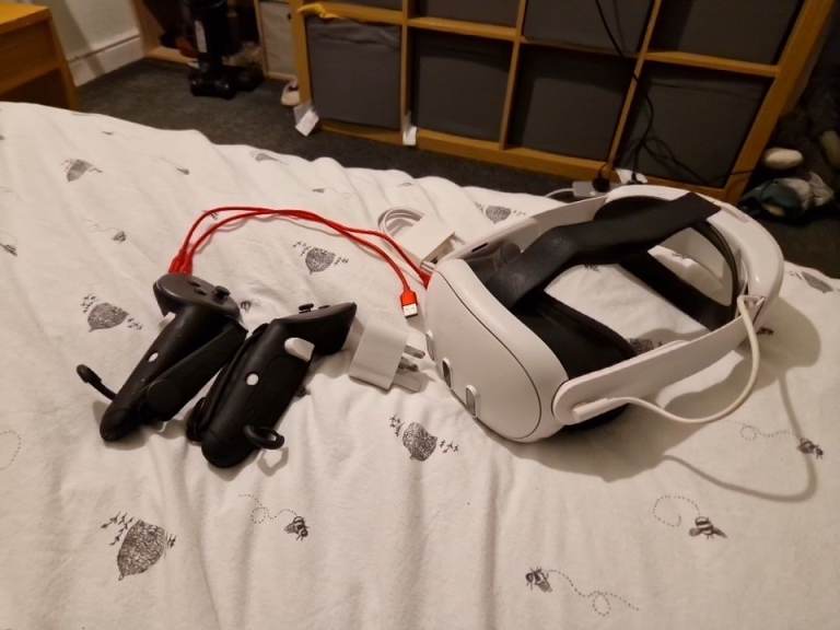 Quest 3 512gb 2x controllers ect