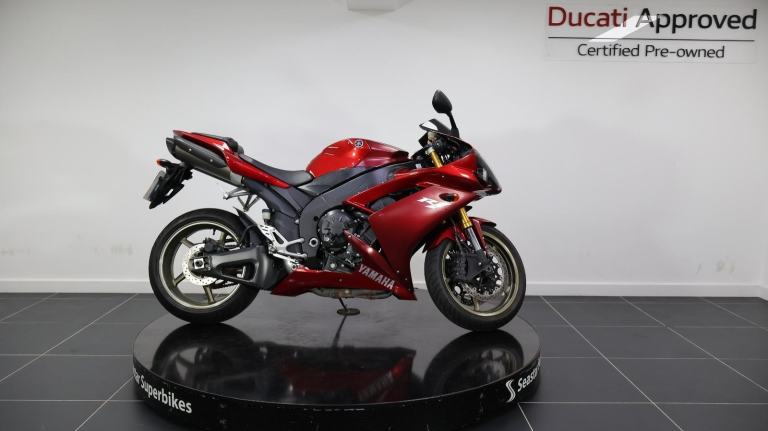 YAMAHA YZF-R1 - 2009 - 17440 MILES