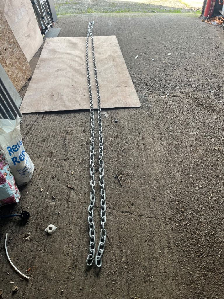 32ft of heavy brand new chain security 