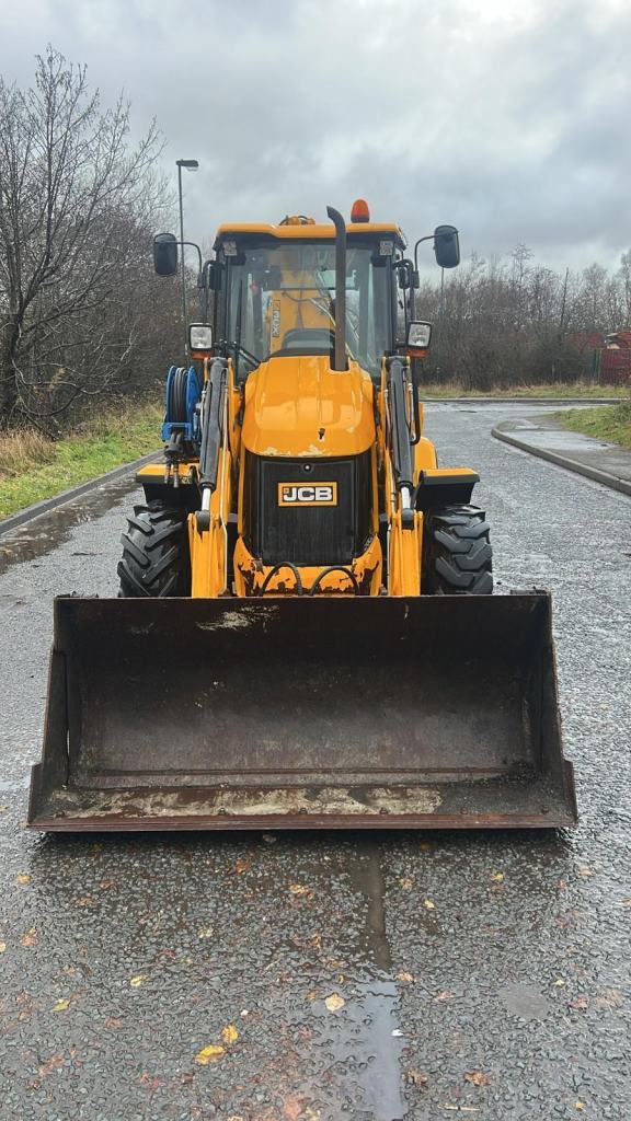 JCB 3CX BACKHOE LOADER. 4 WHEEL STEER. QUICK HITCH.