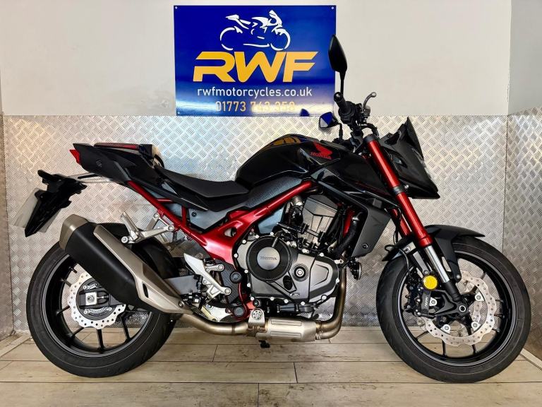 HONDA CB750 HORNET, 2024, SUPERB COND, ONLY 1 OWNER & 798 MILES, SAVE £'S ON NEW