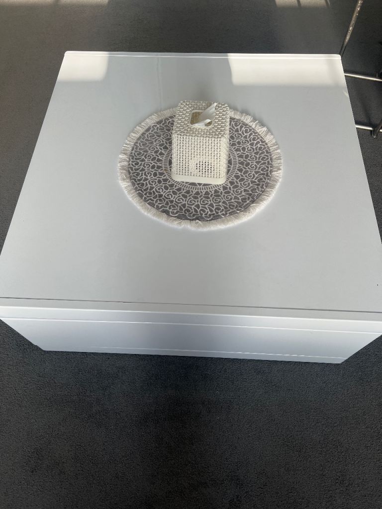 White Square Coffee Table – Good Condition