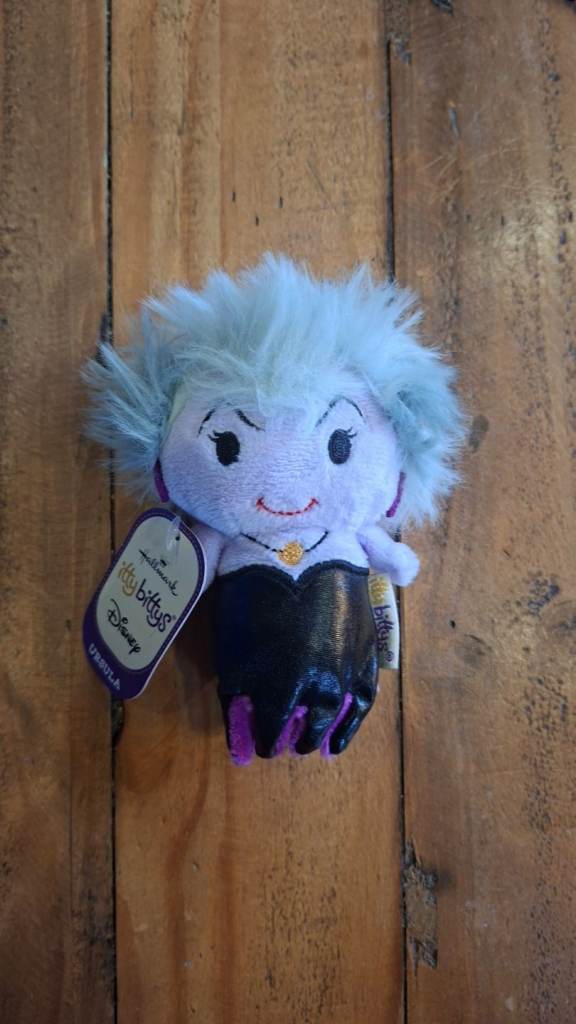 Hallmark Ittybittys 'Ursula' Small Plush Teddy Bears