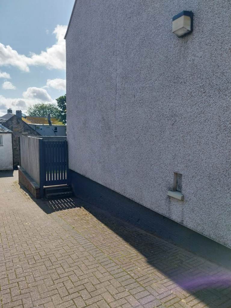 Well-presented 3-bedroom house with Garden (Cumbernauld)