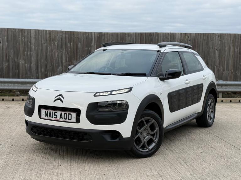 2015 Citroen C4 Cactus FEEL 1.2 PURETECH - £20 CHEAP CAR TAX - 12 MONTH MOT - LOW MILEAGE -     H...