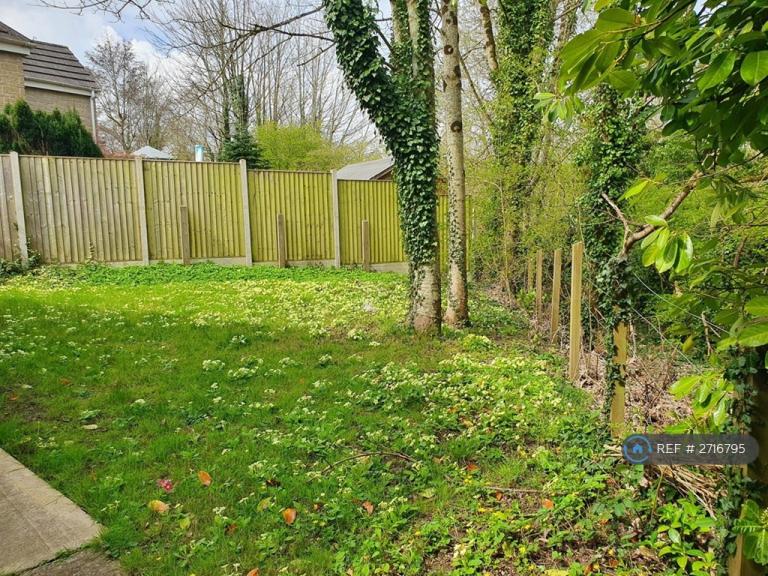 2 bedroom house in St. Hughs, Radstock, BA3 (2 bed) (#2716795)