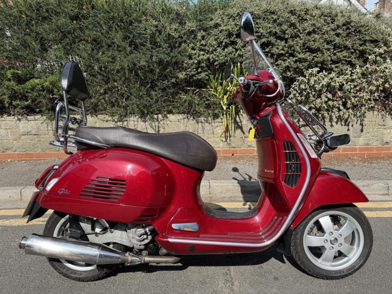 PIAGGIO VESPA GTS300 2017
