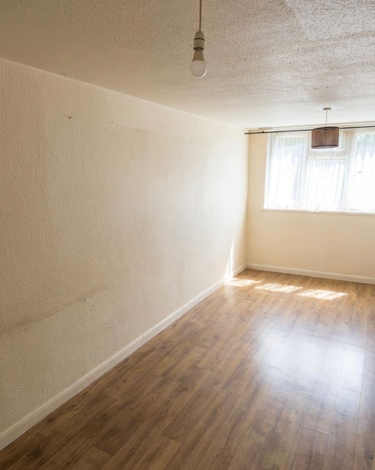 Spacious room to rent near Hyde Park Central London