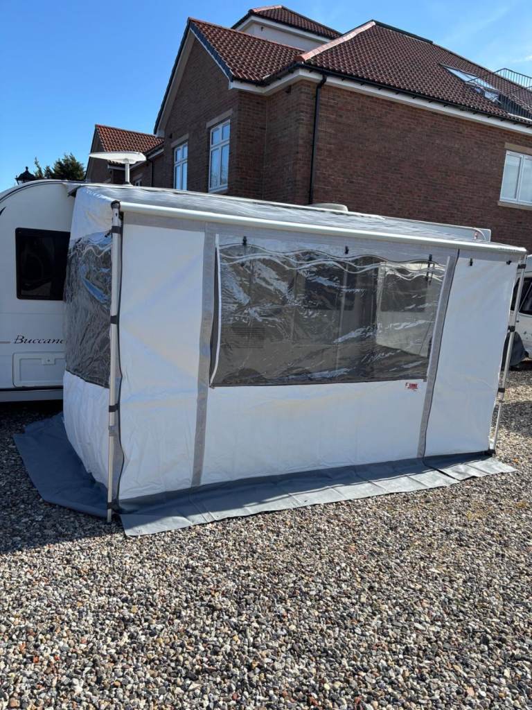 Fiamma Sun Canopy with Awning Enclosure Zip 360