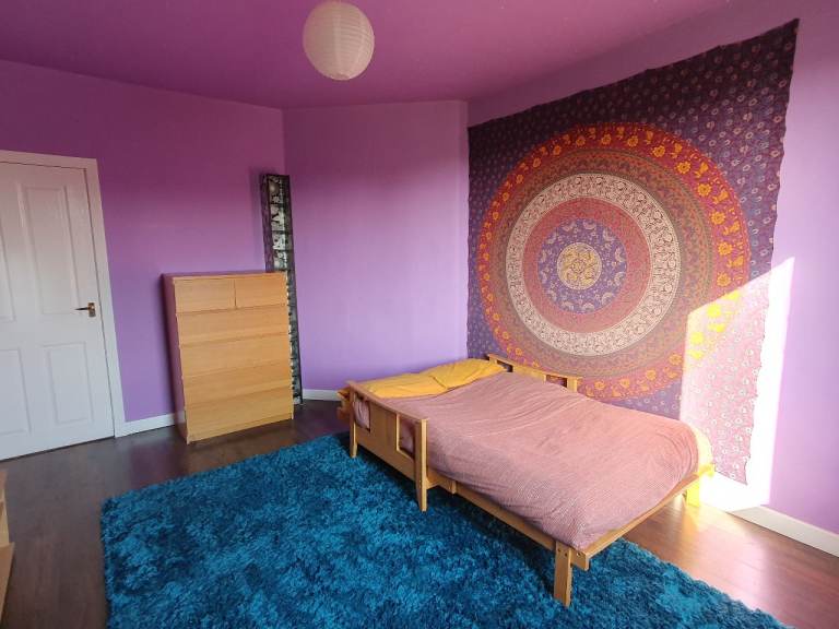 Magical big bedroom with amazing views in Stenhouse - BILLS INCLUDED