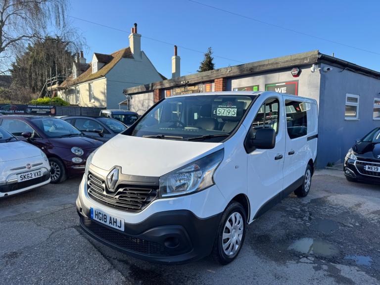 2018 Renault Trafic SL27 dCi 120 Business Crew Van WINDOW VAN Diesel Manual
