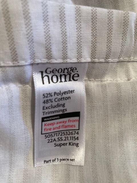 FREE Selection of good, used Superking Quilt covers