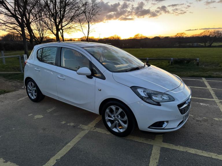 2018 Vauxhall Corsa 1.4 SRi Nav 5dr HATCHBACK Petrol Manual