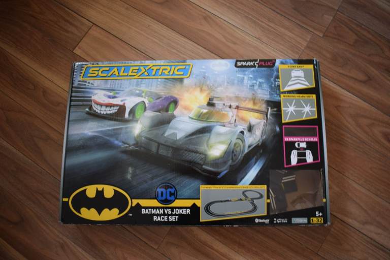 Scalextric Spark Plug - Batman vs Joker Race Set