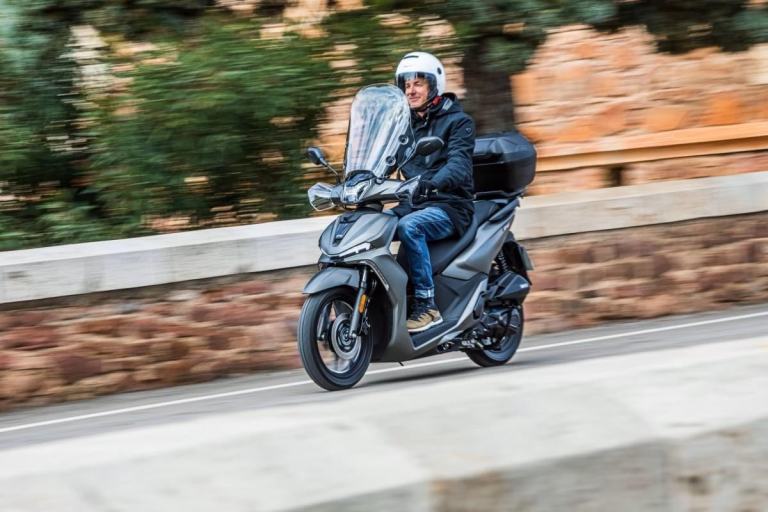 Voge SR16 2025  125cc Scooter