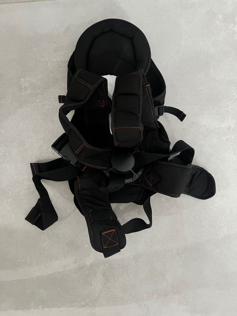 Mamia 3-in-1 Baby Carrier