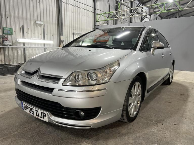 2006 Citroen C4 2.0i 16V Exclusive Hatchback 5dr Petrol Automatic (193 g/km, 143 bhp) Hatchback P...