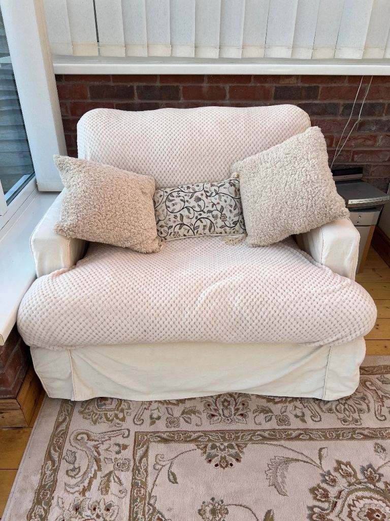 *FREE* Sofa and matching armchair with covers and cushions. 