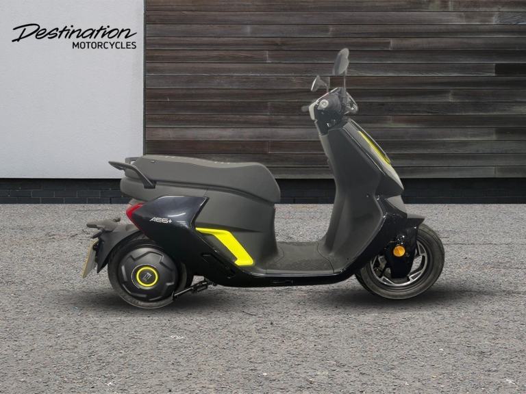 2025 Zeeho Ae6 STANDARD COLOUR black Automatic