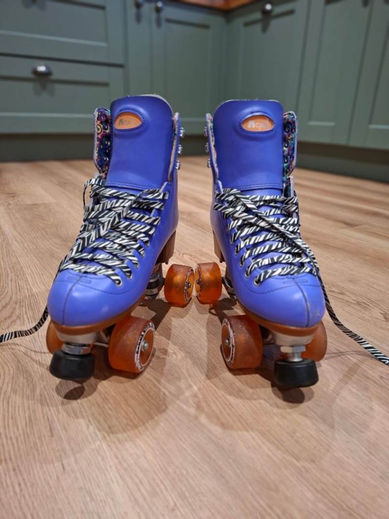 Moxi Beach Bunny purple quad roller skates with zebra print laces size UK 5/6 used